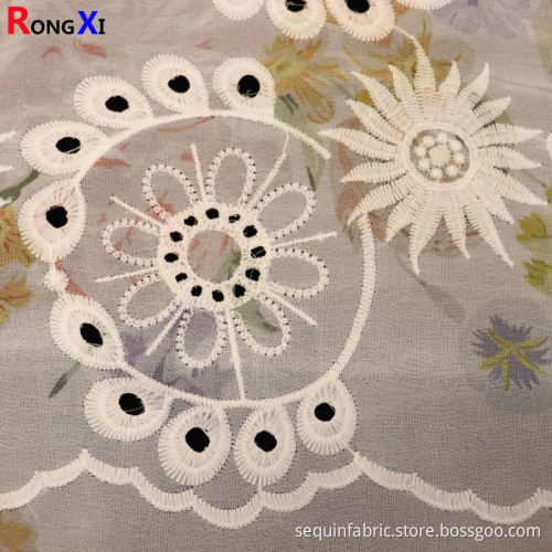 Tissu en mousseline de soie de vente chaude à bas prix